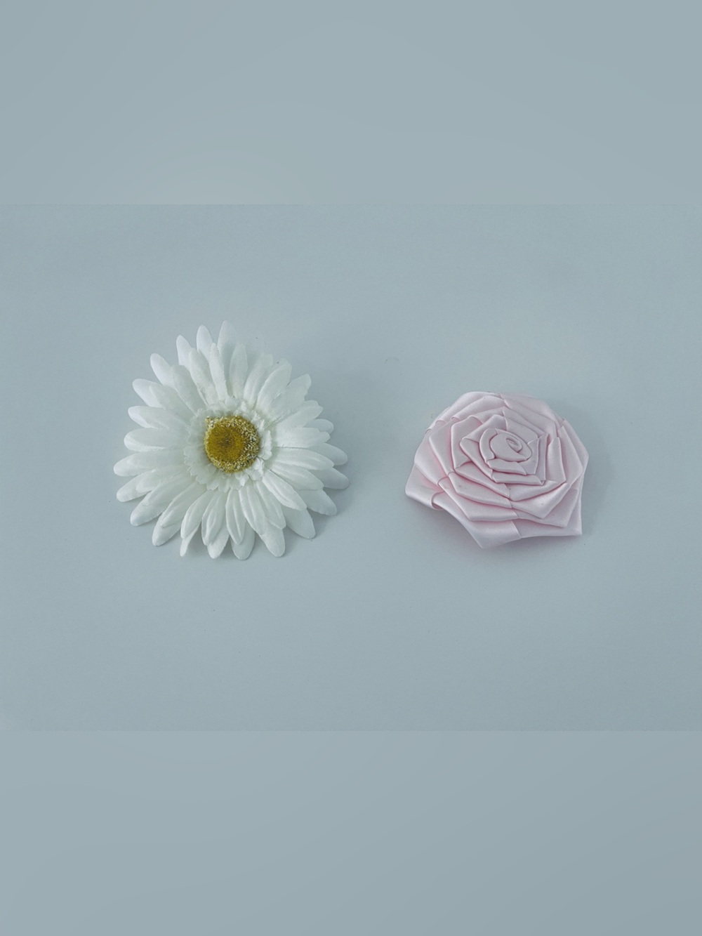 2 new European Fashion Flowers to dress up a jacket or dress.